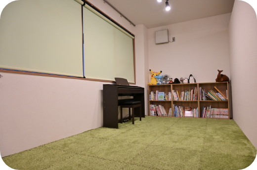 児童発達支援・放課後デイサービスえほんの木 base. 相川 絵本部屋